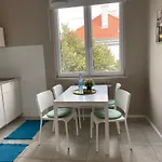 Victus Apartamenty, Kamienica Grottgera